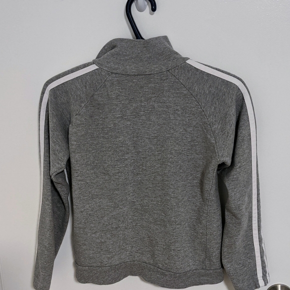 Women's Large Sporting Sweater - Picture 3 of 3
